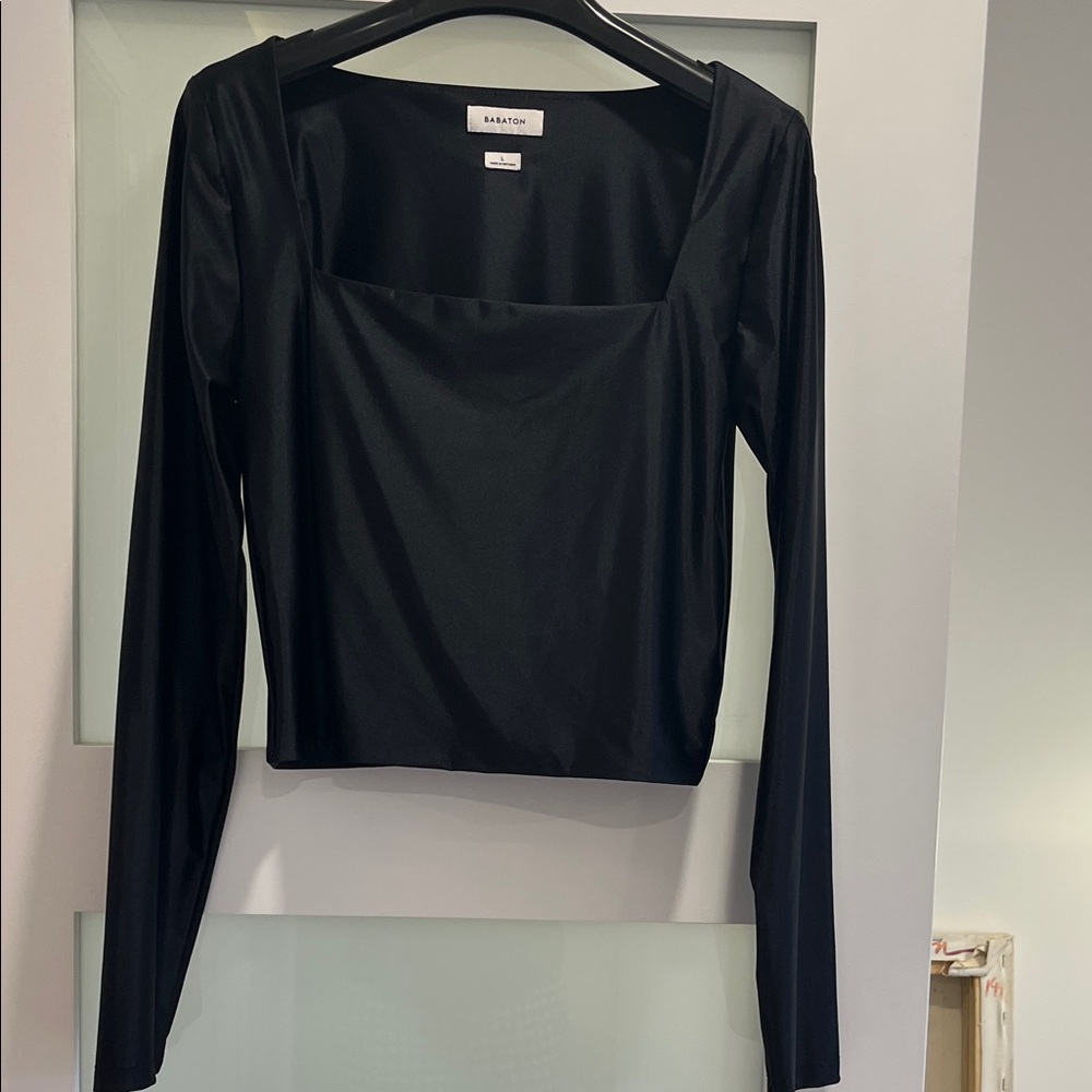 Babaton Elegant Black Long Sleeve Top